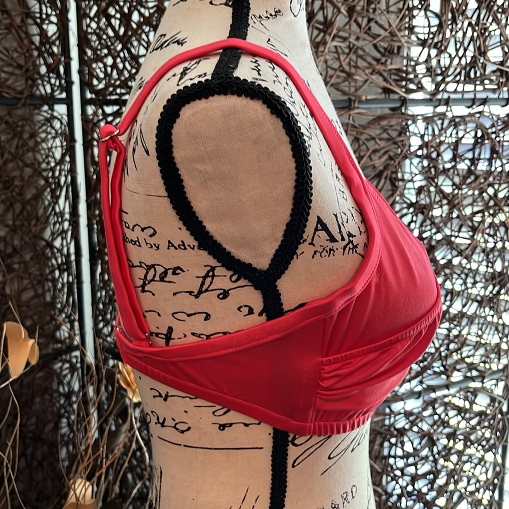 VENUS Swimwear Coral Bathing Suit Top - Picture 3 of 4